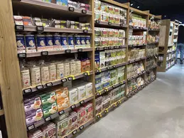 714-biocoop-voglans-magasin-alimentation-bio-biscuit-epicerie.webp