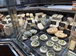 714-biocoop-voglans-magasin-alimentation-bio-fromage-cremerie-laitage.webp